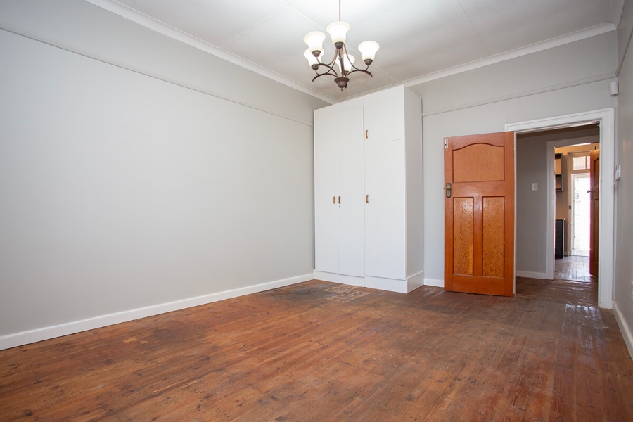 To Let 5 Bedroom Property for Rent in Moorreesburg Western Cape
